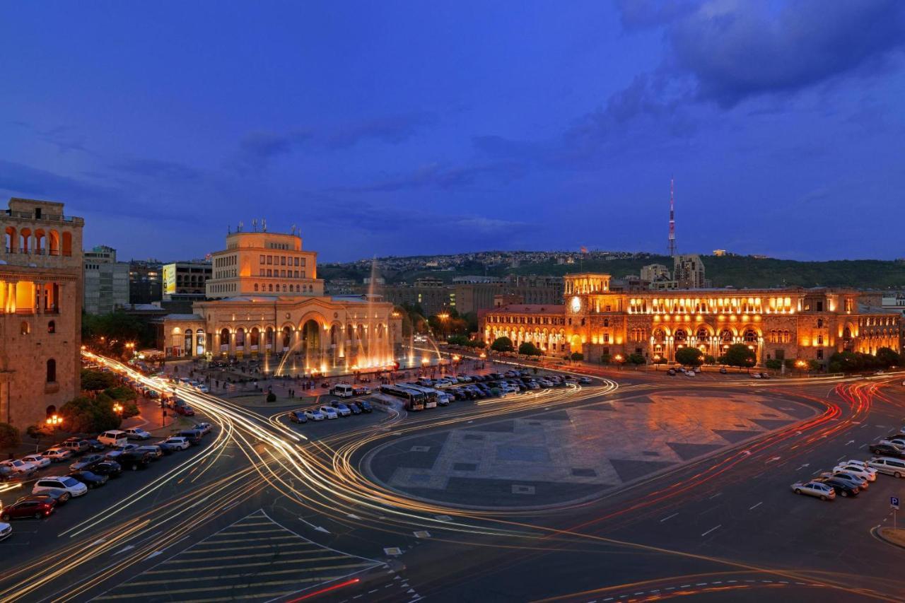 Armenia Marriott Hotel Erevan Exterior foto